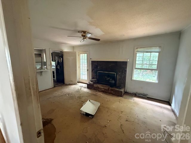 3740 Sugar Spring Road, Gastonia, NC 28054