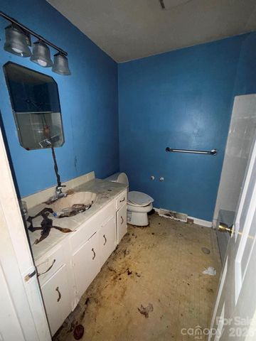 3740 Sugar Spring Road, Gastonia, NC 28054