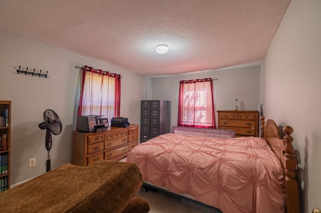 102 Aldrin St, Tullahoma, TN 37388