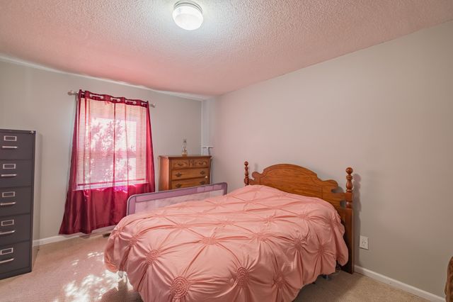 102 Aldrin St, Tullahoma, TN 37388