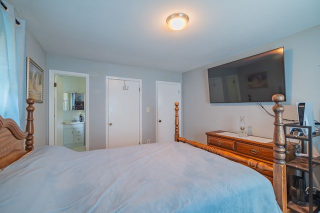 102 Aldrin St, Tullahoma, TN 37388