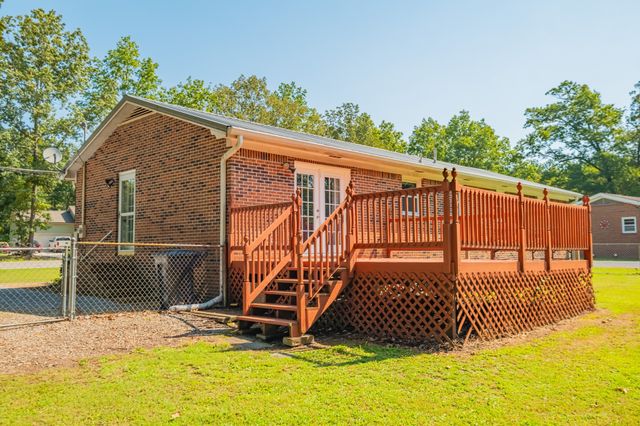 102 Aldrin St, Tullahoma, TN 37388