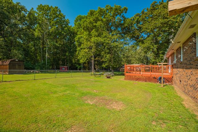 102 Aldrin St, Tullahoma, TN 37388