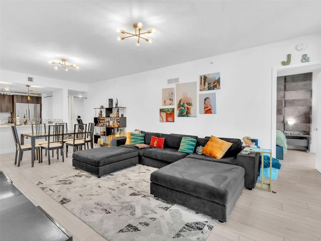 488 NE 18th St 2309, Miami, FL 33132