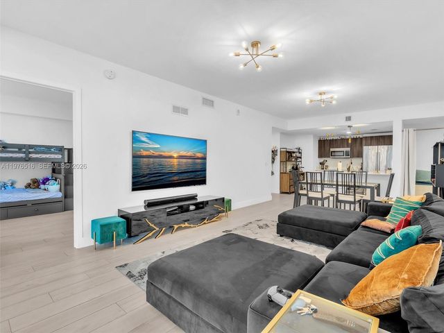 488 NE 18th St 2309, Miami, FL 33132