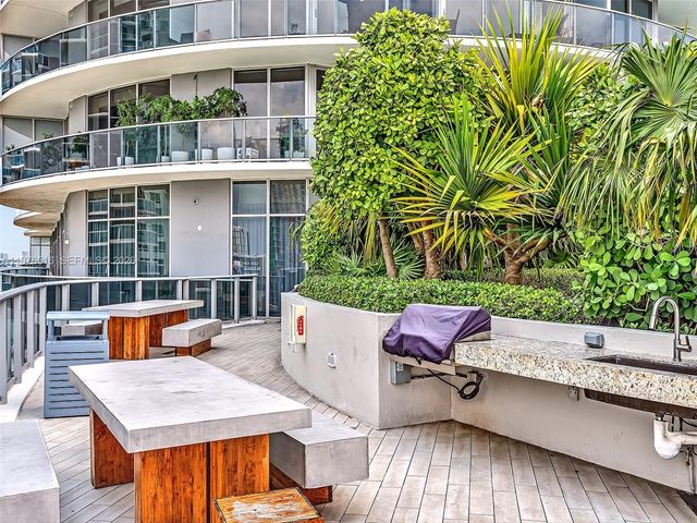 488 NE 18th St 2309, Miami, FL 33132