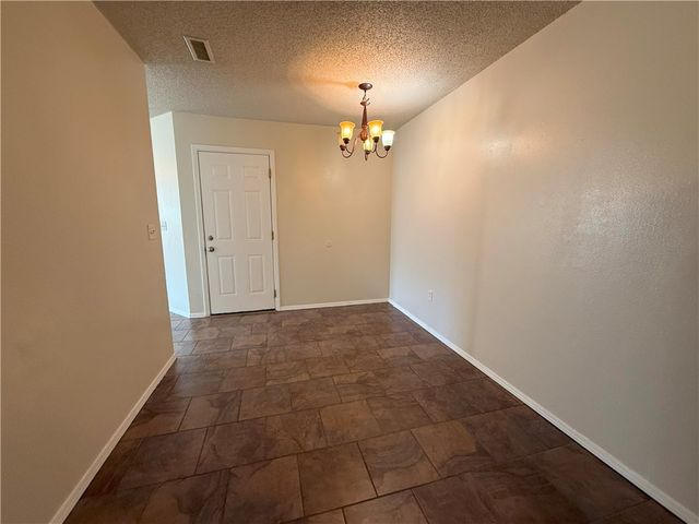 1903 S 18Th Street, Rogers, AR 72756