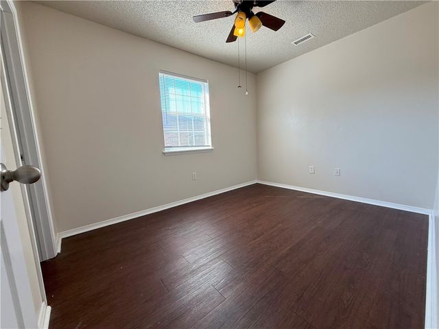 1903 S 18Th Street, Rogers, AR 72756