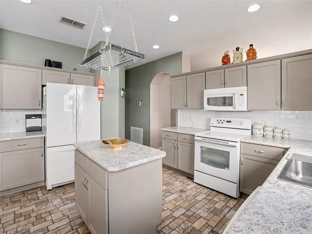 4647 RIVERTON DRIVE, Orlando, FL 32817