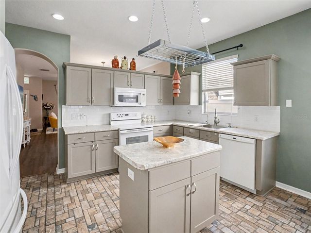 4647 RIVERTON DRIVE, Orlando, FL 32817