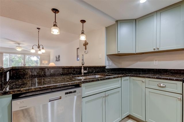 9732 INDIAN KEY TRAIL 113, Seminole, FL 33776