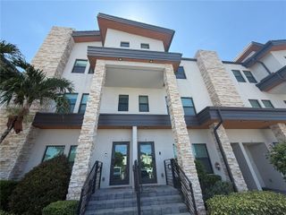 10467 NW 82nd Street 2, Doral, FL 33178