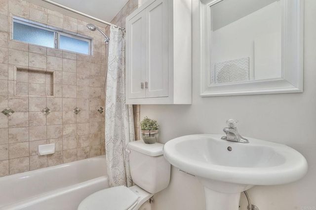 5091 El Arbol, Carlsbad, CA 92008