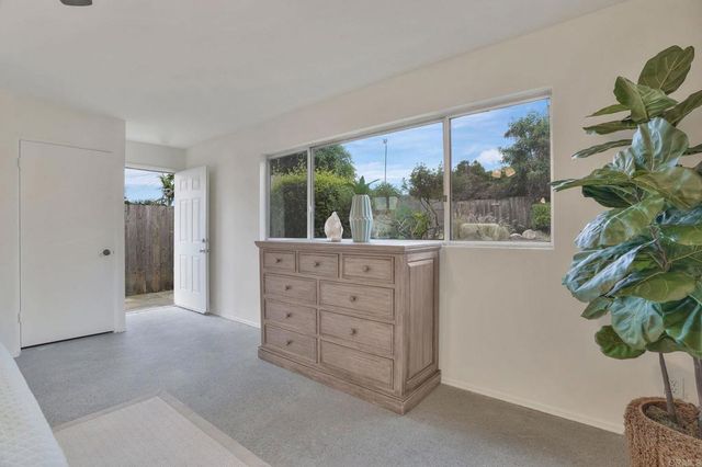 5091 El Arbol, Carlsbad, CA 92008