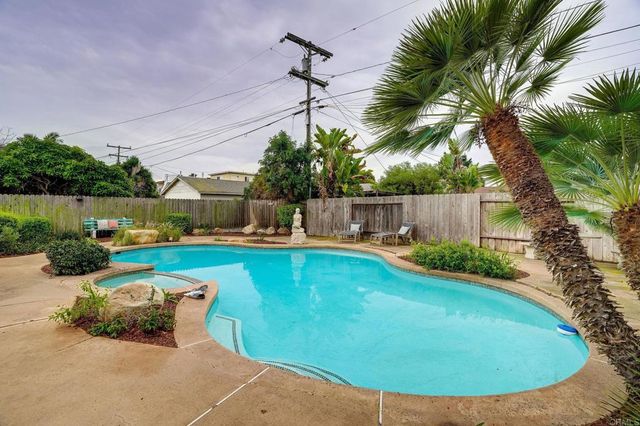 5091 El Arbol, Carlsbad, CA 92008