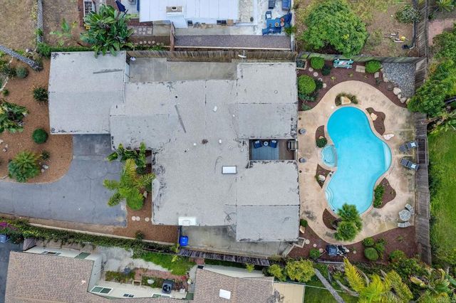 5091 El Arbol, Carlsbad, CA 92008