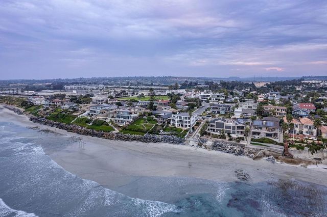 5091 El Arbol, Carlsbad, CA 92008