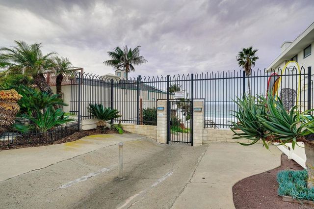 5091 El Arbol, Carlsbad, CA 92008