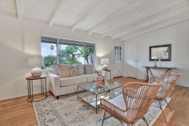 5091 El Arbol, Carlsbad, CA 92008