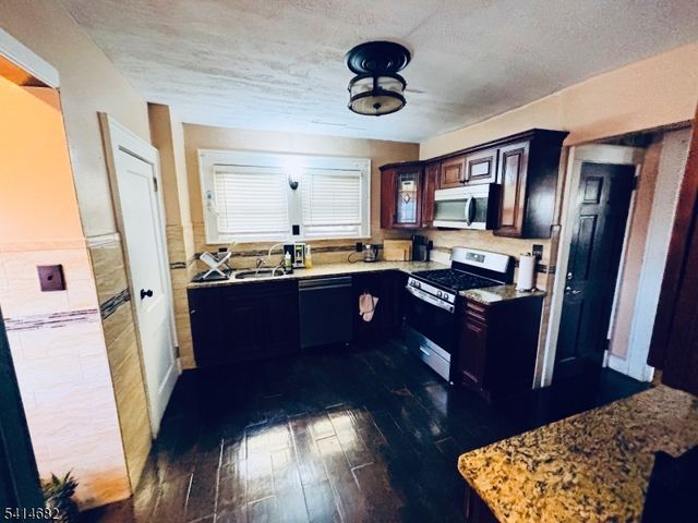 23 Eder Ter, South Orange Village Twp., NJ 07079