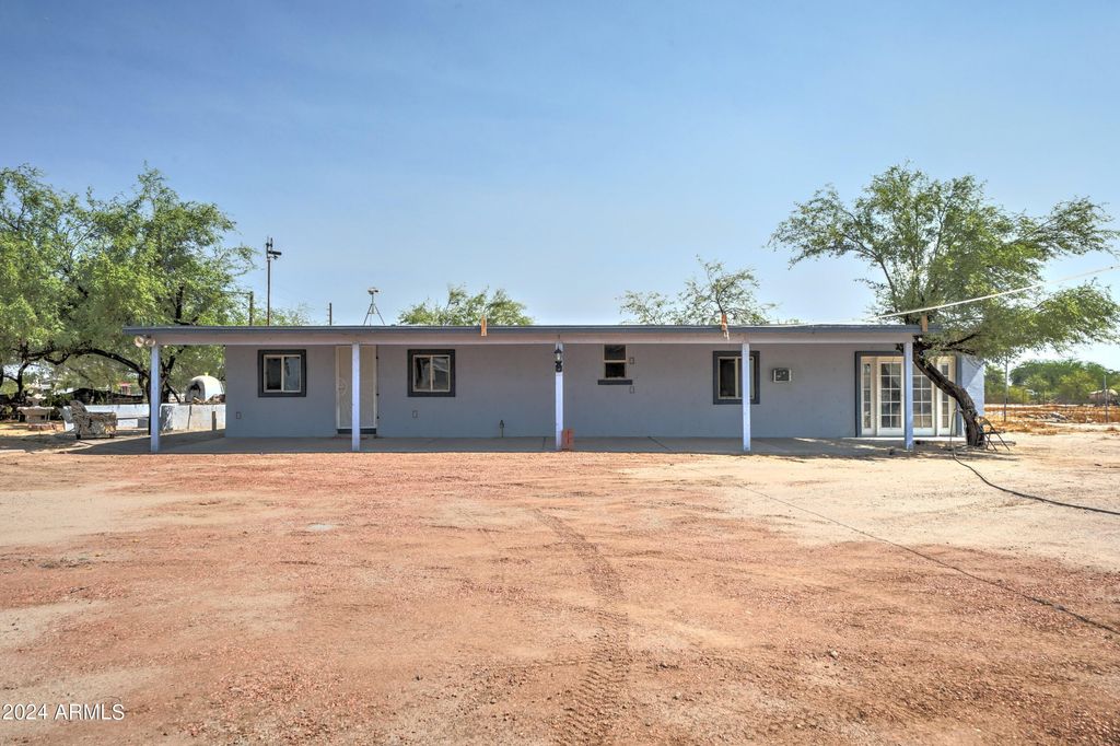 12049 S AIRPORT Road, Buckeye, AZ 85326 — photo 2