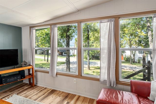 306 Dyer Circle, Payne Springs, TX 75156