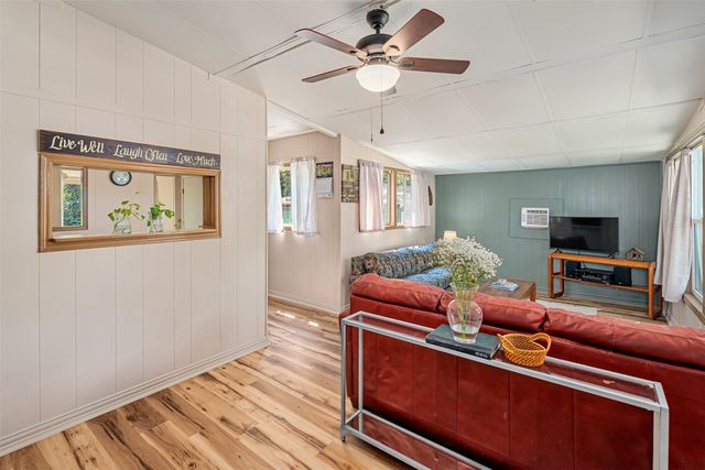 306 Dyer Circle, Payne Springs, TX 75156