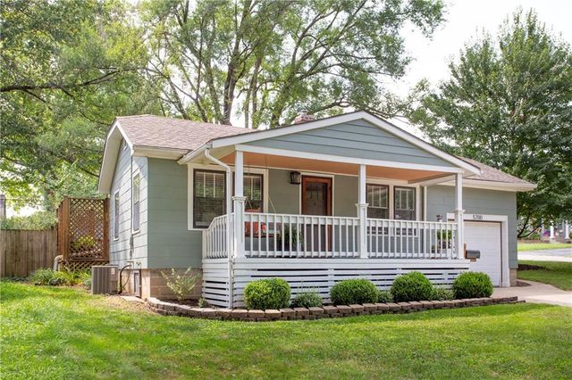 5700 Reeds Road, Mission, KS 66202