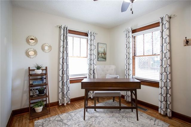 5700 Reeds Road, Mission, KS 66202