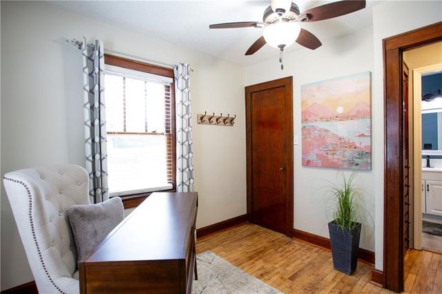 5700 Reeds Road, Mission, KS 66202