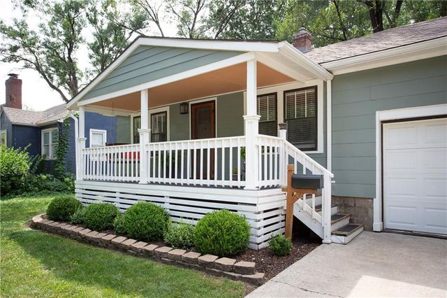5700 Reeds Road, Mission, KS 66202