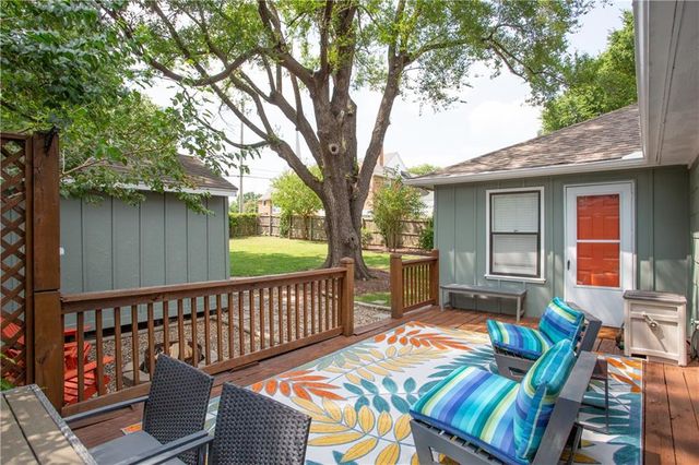 5700 Reeds Road, Mission, KS 66202