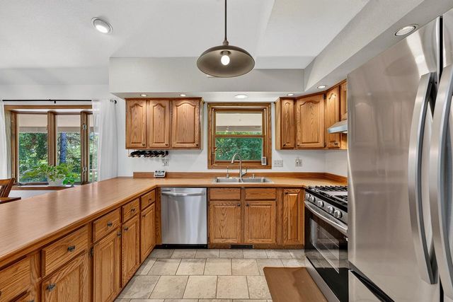 6242 Pleasant Valley ROAD, Grafton, WI 53024