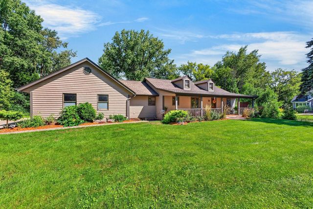 6242 Pleasant Valley ROAD, Grafton, WI 53024