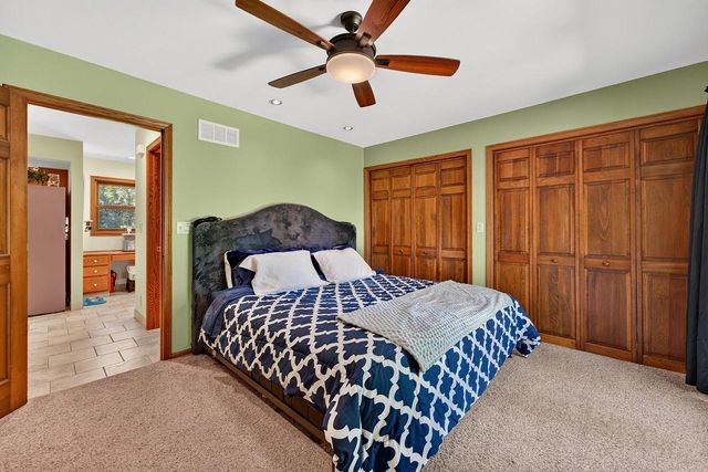 6242 Pleasant Valley ROAD, Grafton, WI 53024
