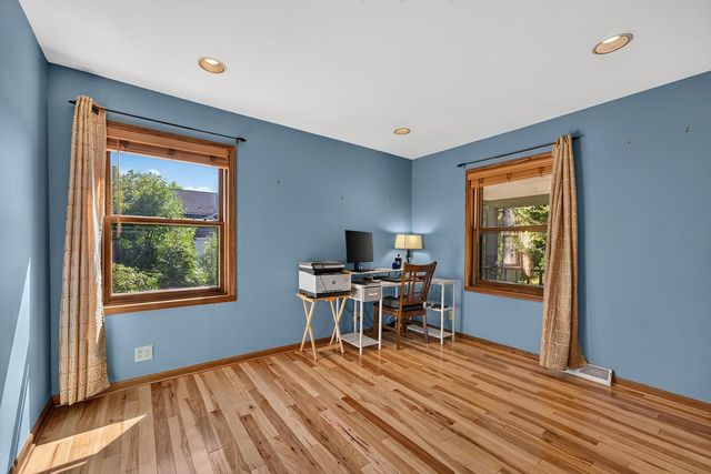 6242 Pleasant Valley ROAD, Grafton, WI 53024