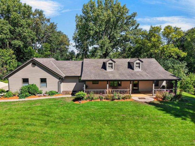 6242 Pleasant Valley ROAD, Grafton, WI 53024