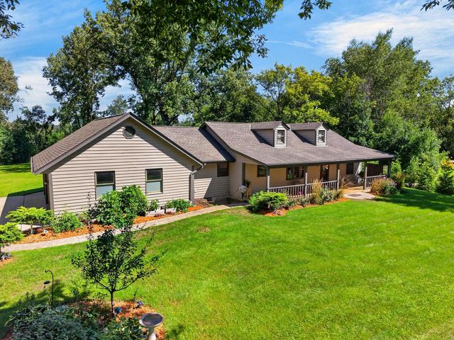 6242 Pleasant Valley ROAD, Grafton, WI 53024