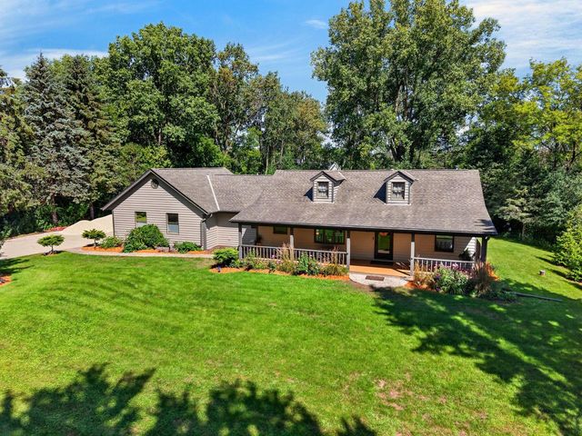 6242 Pleasant Valley ROAD, Grafton, WI 53024