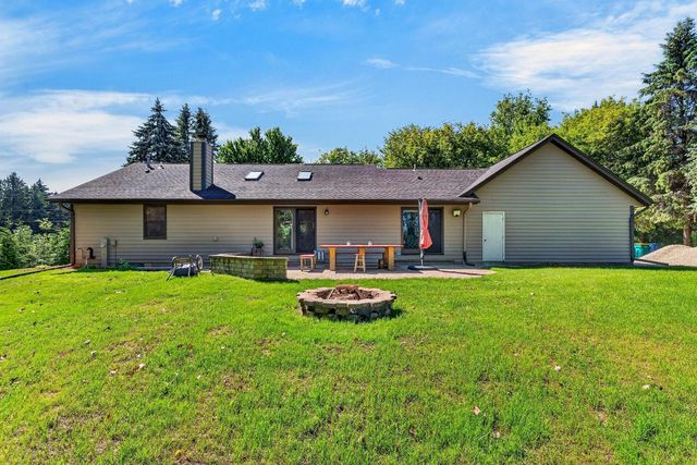 6242 Pleasant Valley ROAD, Grafton, WI 53024