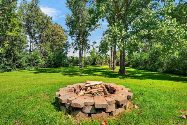 6242 Pleasant Valley ROAD, Grafton, WI 53024