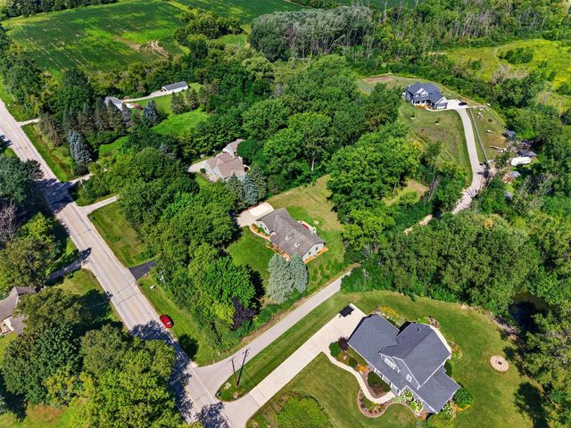 6242 Pleasant Valley ROAD, Grafton, WI 53024