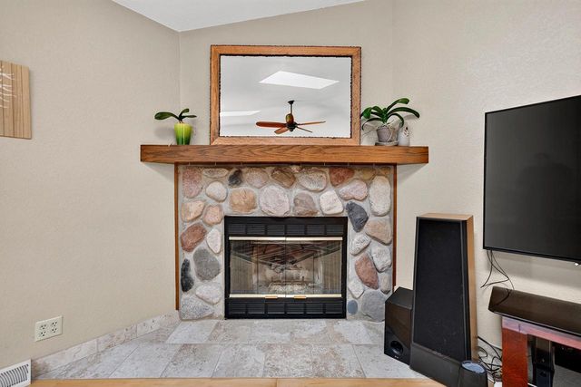 6242 Pleasant Valley ROAD, Grafton, WI 53024