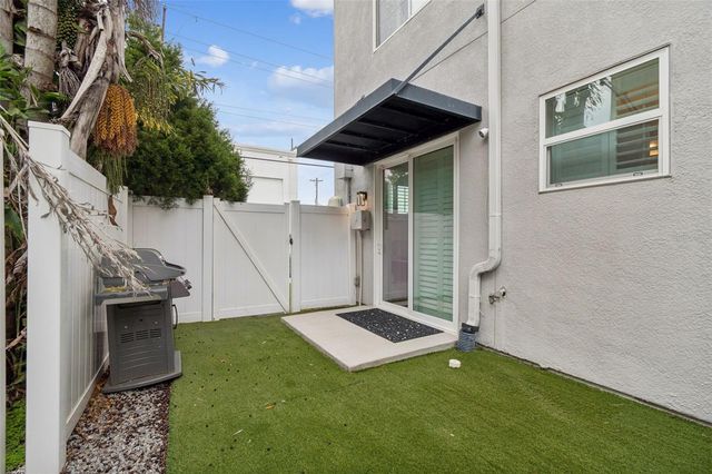 3232 W HORATIO STREET, Tampa, FL 33609