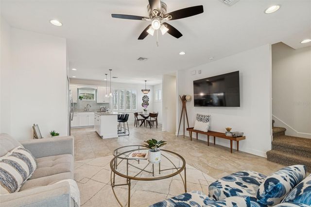 3232 W HORATIO STREET, Tampa, FL 33609