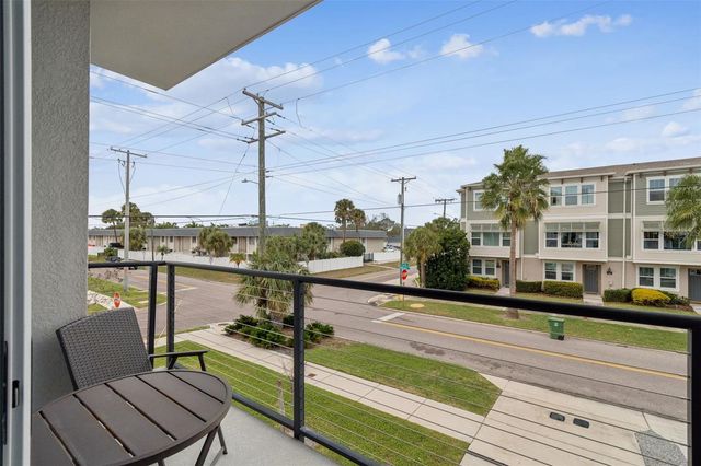 3232 W HORATIO STREET, Tampa, FL 33609