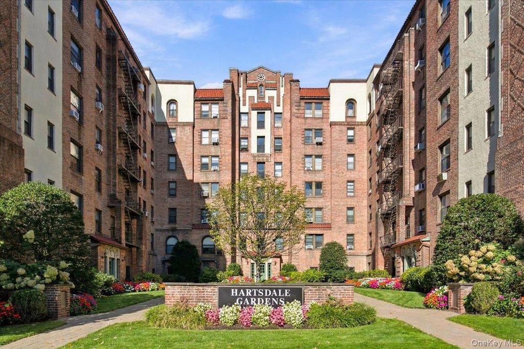 27 N Central Avenue 5D, Hartsdale, NY 10530 — exterior