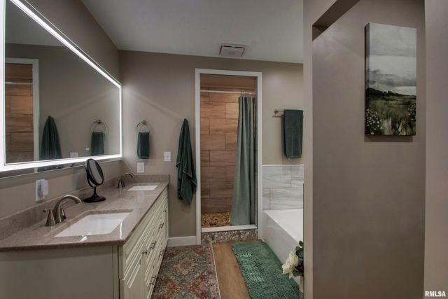 55550 Lone Cedar Trail, New London, MO 63459