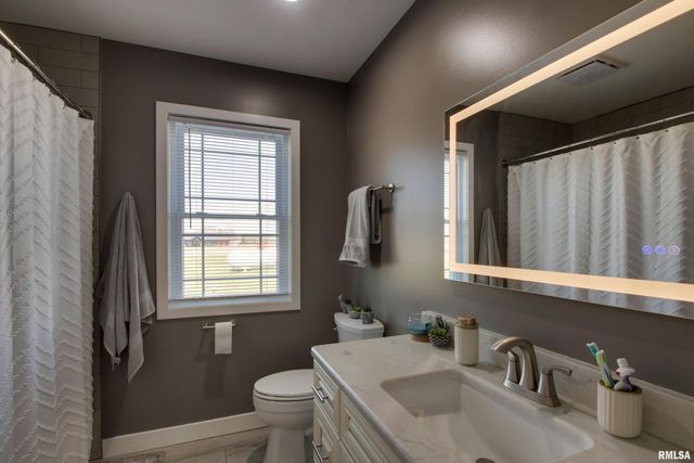 55550 Lone Cedar Trail, New London, MO 63459
