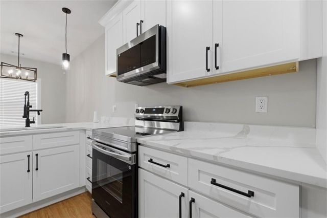 1015 Lyndon Ave, Griffin, GA 30223